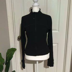 COPY - Lululemon define black pocket rulu jacket size 8